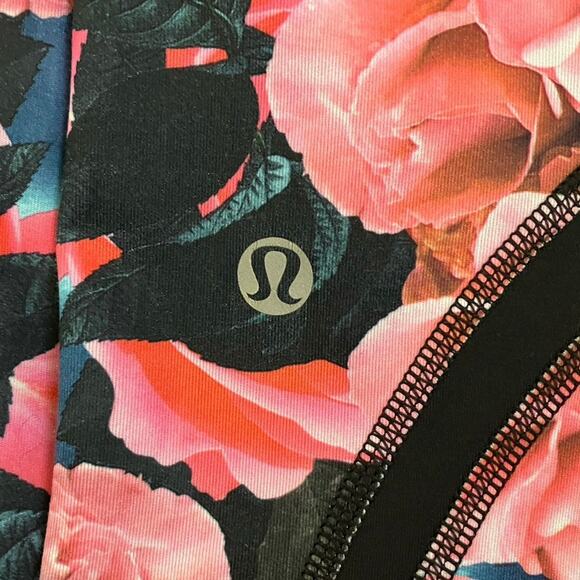 Lululemon Pink Black Rose Print Cropped Ankle Leggings Size 8 - Picture 5 of 5